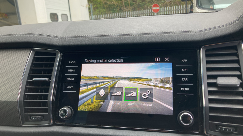 Skoda Kodiaq 1.5 TSI SE L Executive 5dr DSG [7 Seat] Petrol Estate